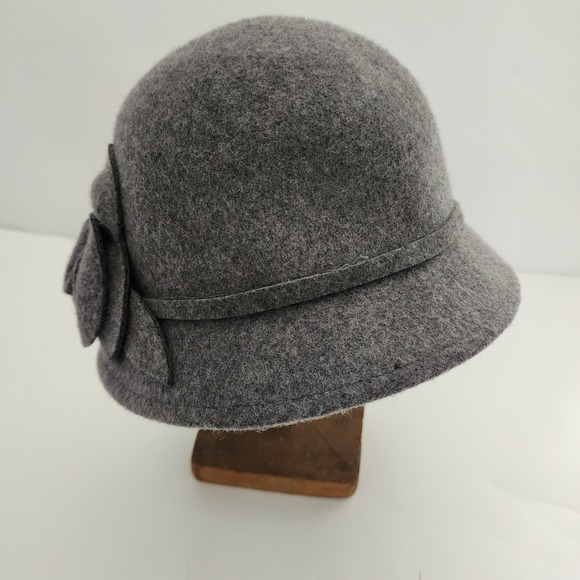 Nine West Wool Hat Cloche Flower‎ gray flapper style womens - Picture 1 of 6